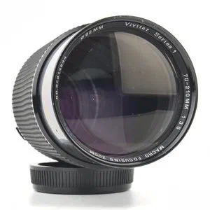 Vivitar 70-210mm f/3.5 Zoom Lens Vivitar 70-210mm f/3.5 Zoom Lens
