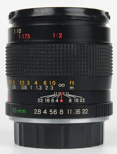 Focus Ring, Aperture Ring, and Focus Distance Scale. Focus Ring, Aperture Ring, and Focus Distance Scale.