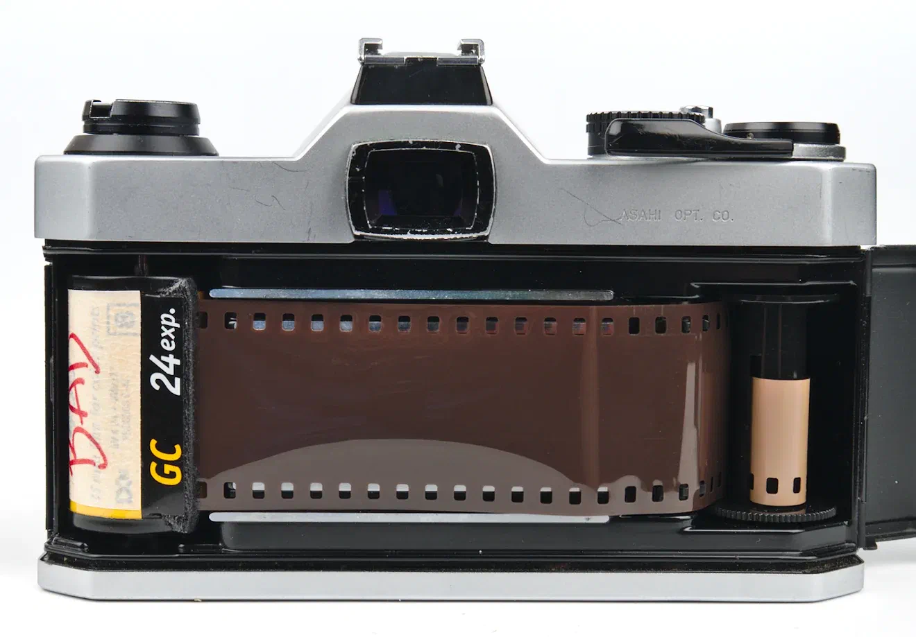 Once Film is Correctly Wound Close the Film Door Once Film is Correctly Wound Close the Film Door
